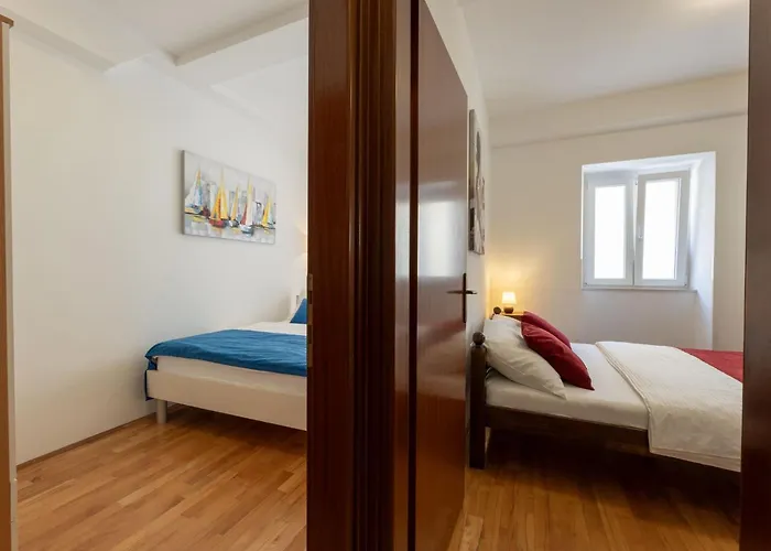 Апартаменти Old Town Patio Спліт