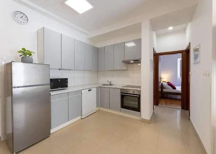 Апартаменти Old Town Patio